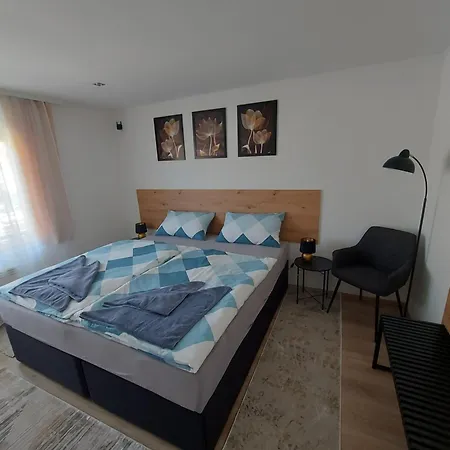 Nani Apartment Vecses
